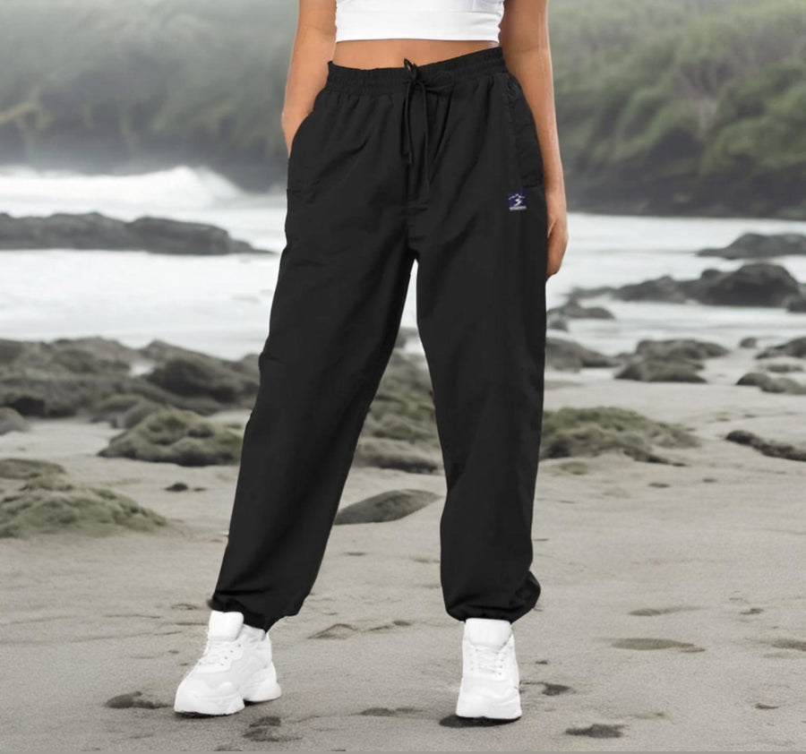 women logo trousers